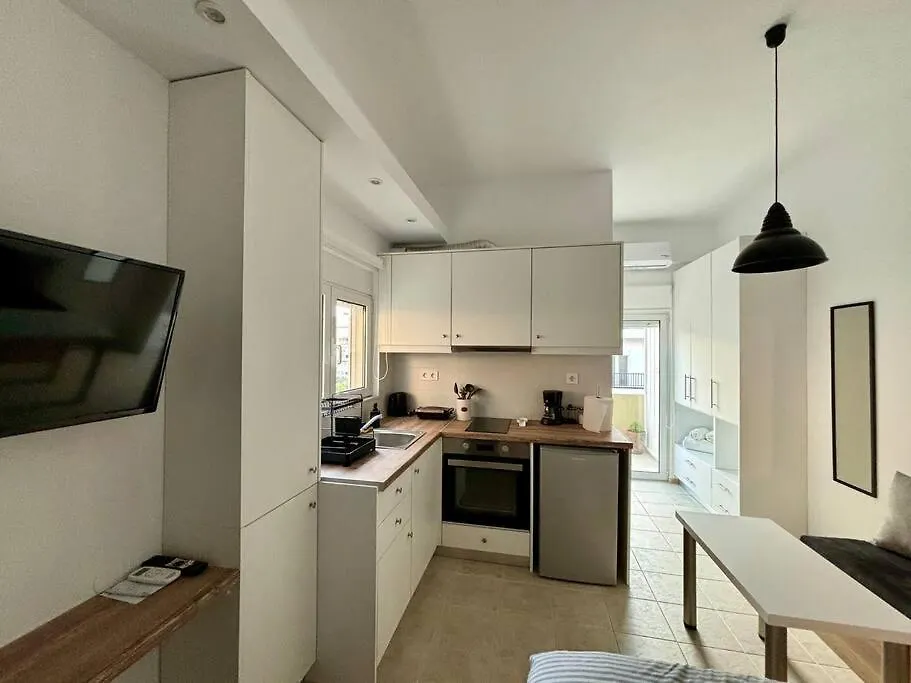 Bright New Small Apartment Heraklion  0*, Heraklion (Crete)